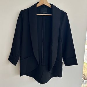 Harlowe & Graham Tuxedo cut blazer in black